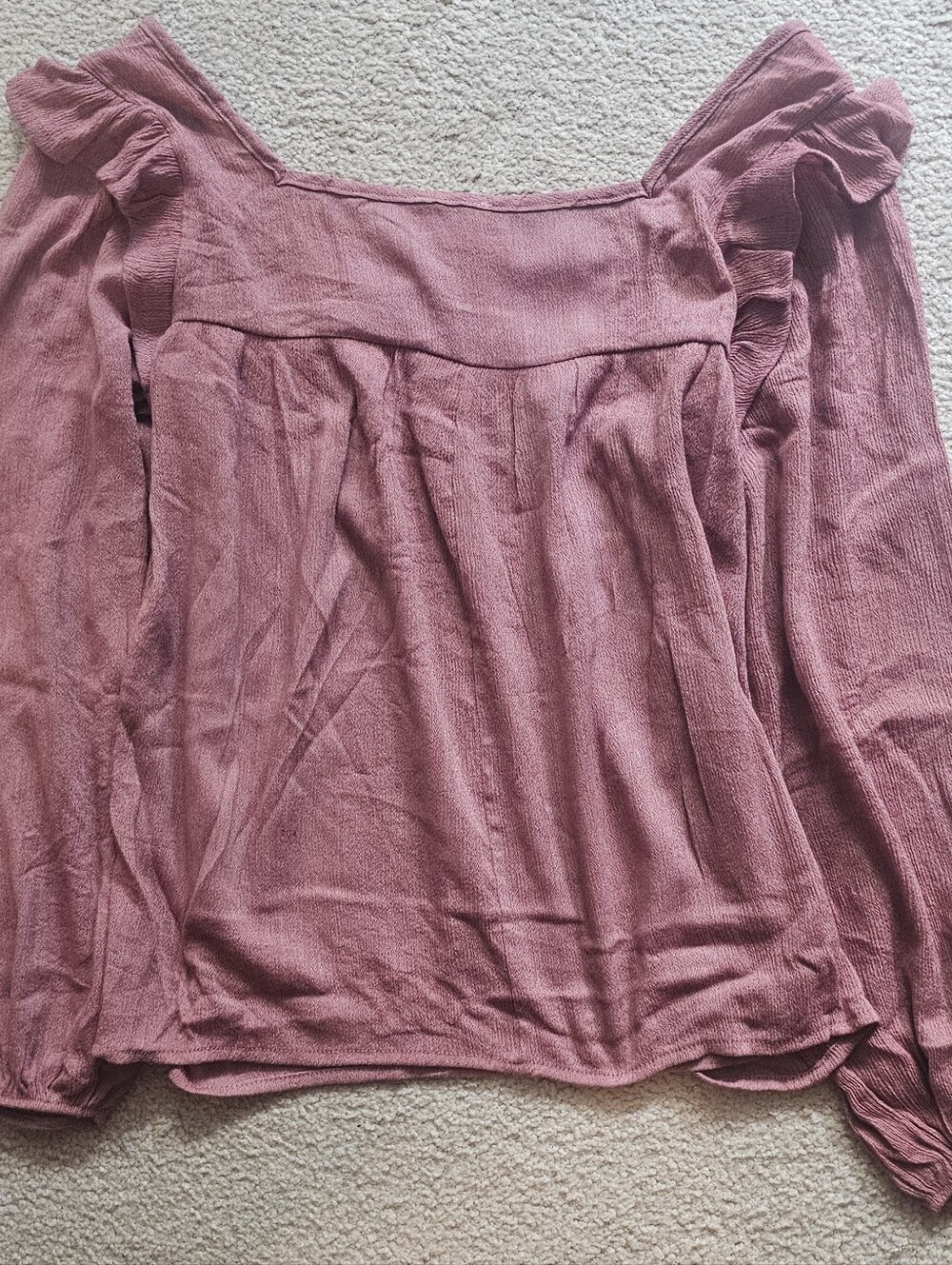 BiBi long-sleeve blouse is crafted from a lightweight, crinkled gauze fabric - Picture 4 of 8